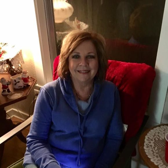 Meet your Posher, Debra - Picture 1 of 1